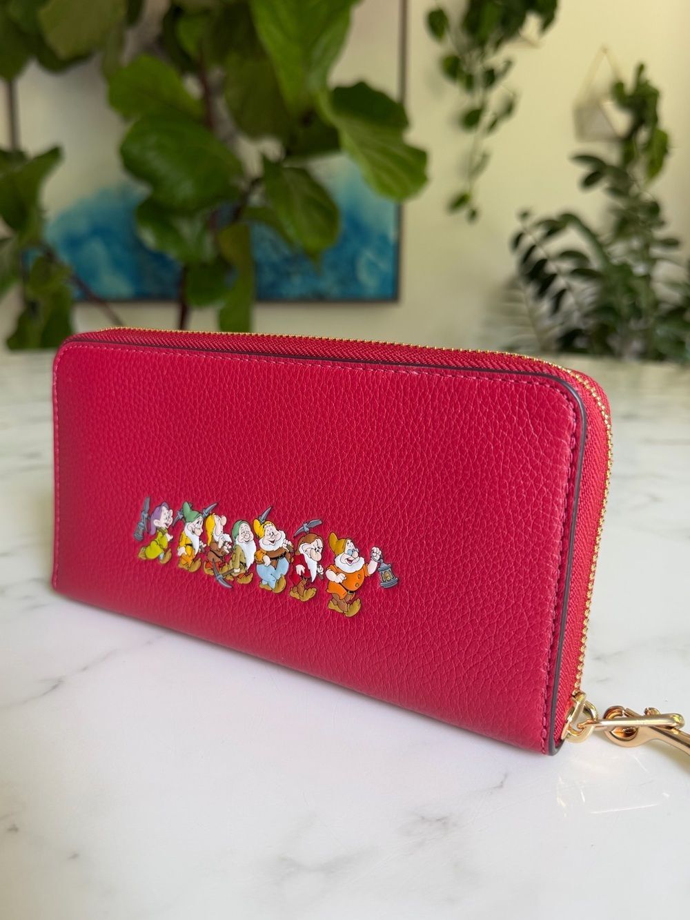 NWT Disney X Coach Long Zip Around Wallet w/Who Is The Fairest One Of All Motif - Picture 14 of 14